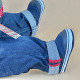SITTING OPEN LEGS DUDE