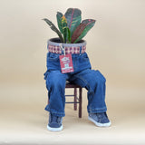 DUDE SITTING ON CHAIR