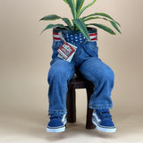 DUDE SITTING ON CHAIR