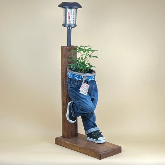 SOLAR LIGHT POST DUDE