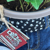 SITTING OPEN LEGS DUDETTE