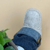 SITTING OPEN LEGS DUDETTE