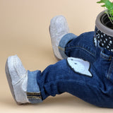 SITTING OPEN LEGS DUDETTE